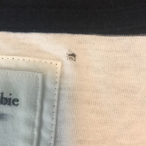 Abercrombie and Fitch Short Sleeve Shirt - Picture 4 of 4